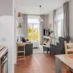 In Oostduinkerke شقة *